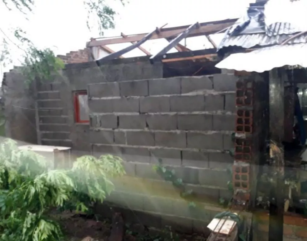 El temporal golpeó a Villa Bonita y dañó más de 40 viviendas 