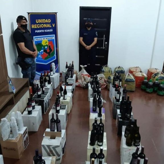 Contrabando en Iguazú: cinco detenidos con 290 botellas de vino Contrabando en Iguazú: cinco detenidos con 290 botellas de vino