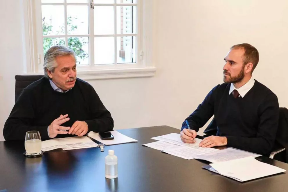 Alberto Fernández y Martín Guzmán en una de las reuniones que mantuvieron para analizar la propuesta a los bonistas