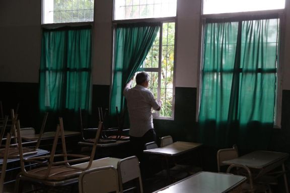 Las aulas permanecen vacías, pero esto no sería así por mucho tiempo más Las aulas permanecen vacías, pero esto no sería así por mucho tiempo más