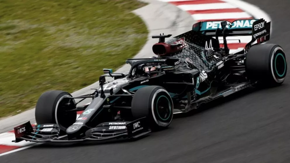 Hamilton ganó el Gran Premio de Hungría y es nuevo líder de la Fórmula 1