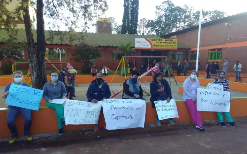 San Vicente: enfermeros acampan frente al viejo hospital