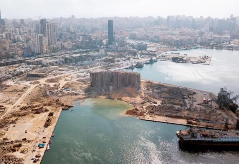 El puerto de Beirut retoma parte de sus operaciones a una semana de las explosiones