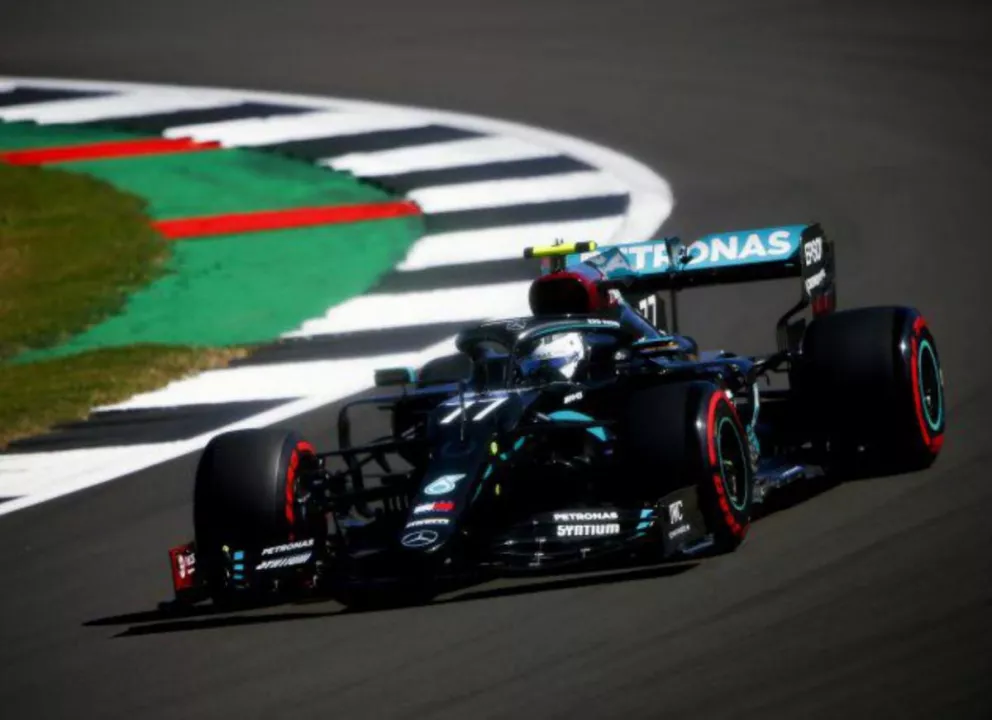 Fórmula 1: Bottas le arrebató la pole a Hamilton en el final