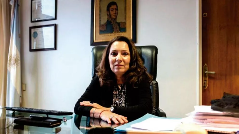 Cristina Caamaño denunció  a Macri, Arribas y Majdalani