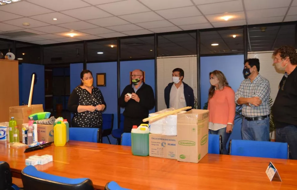 Puerto Rico: importante donación de la cooperativa de luz a Salud Pública 