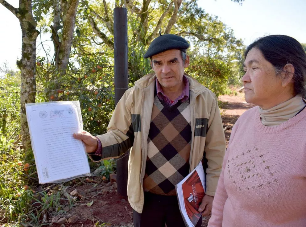 La familia Romero quiere delimitar el terreno y hacer divisiones para compartir con sus ocho hijos.