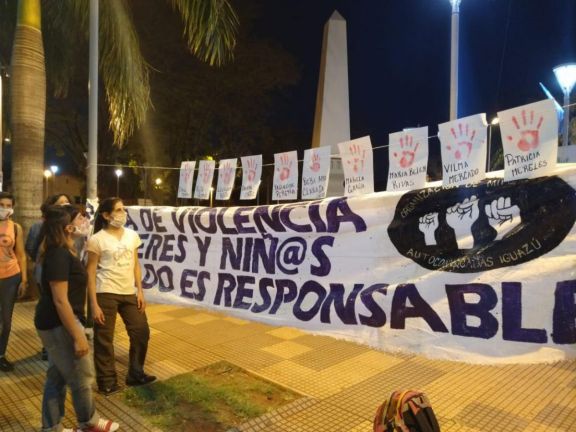 Exigieron Justicia por Patricia Mereles y recordaron a todas las victimas de Femicidios Exigieron Justicia por Patricia Mereles y recordaron a todas las victimas de Femicidios