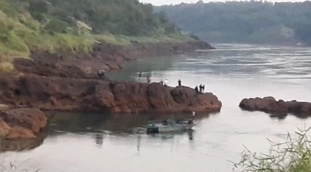 Tragedia en Iguazú: niño de 12 años murió ahogado en el río Paraná
