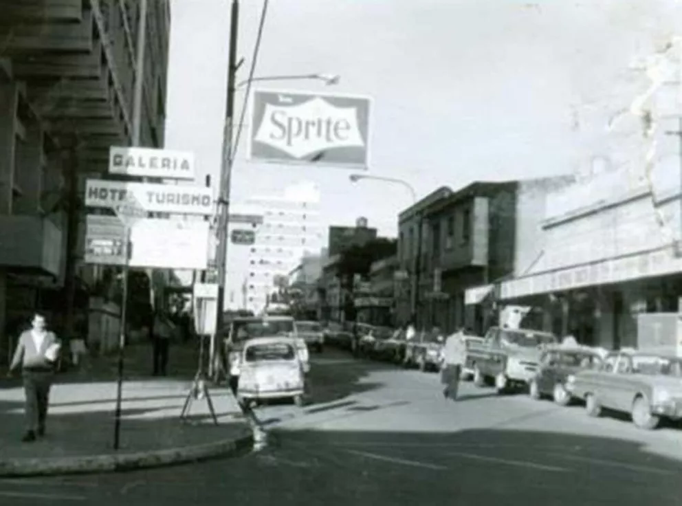 En 1965 Cabrera se mudó a la calle Bolívar casi Junín.