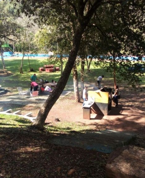 La gente sigue eligiendo el Salto Tabay en Jardín América La gente sigue eligiendo el Salto Tabay en Jardín América
