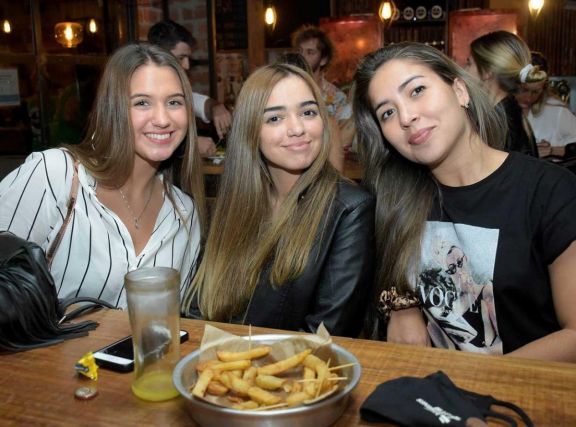 Vanina Brítez, Belén Biondi y Johana Bustamante. Vanina Brítez, Belén Biondi y Johana Bustamante.