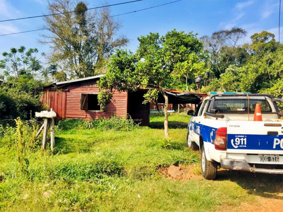 Envuelto en mantas, hallaron bebé muerto en una casa abandonada
