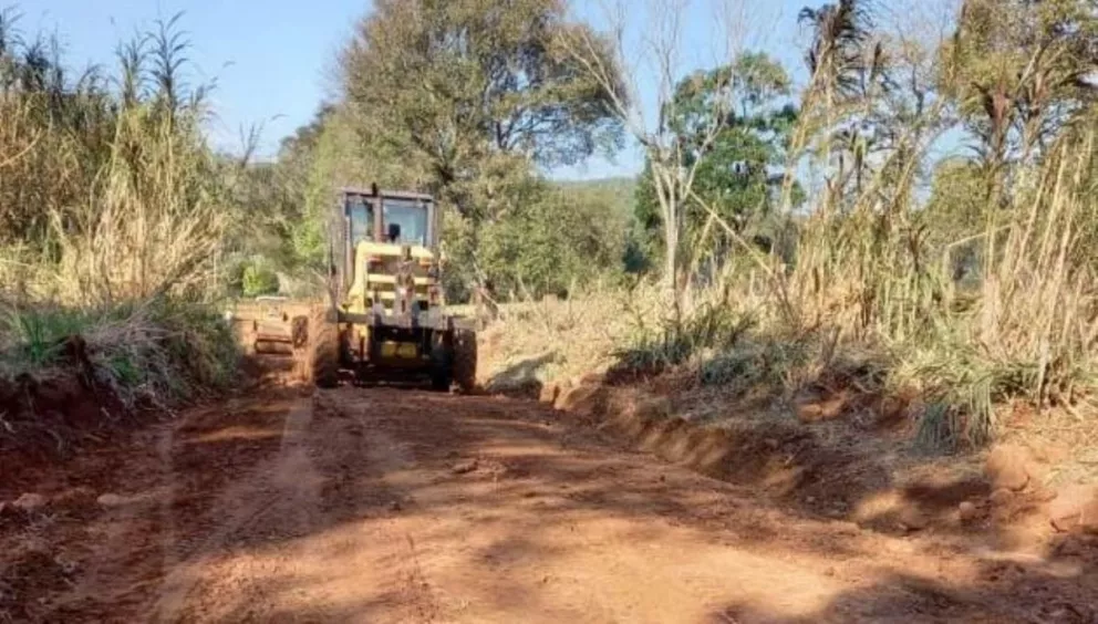 Reparan y mantienen zonas rurales de Bernardo de Irigoyen
