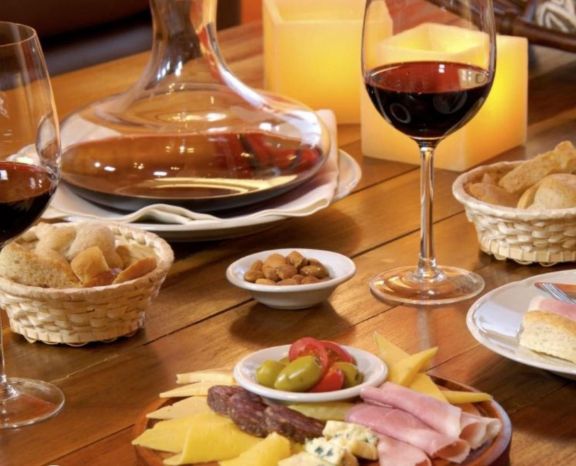 Picada y vino Picada y vino