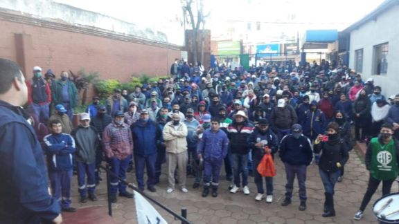 Empleados municipales de Oberá paran por tiempo indeterminado Empleados municipales de Oberá paran por tiempo indeterminado