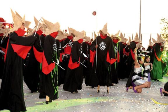 La pandemia opacó el brillo de la fiesta de los estudiantes La pandemia opacó el brillo de la fiesta de los estudiantes