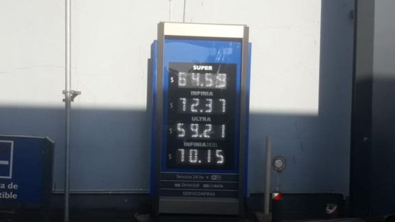 Ya rige el nuevo aumento de YPF: elevó a casi 64 pesos la nafta súper en Posadas Ya rige el nuevo aumento de YPF: elevó a casi 64 pesos la nafta súper en Posadas