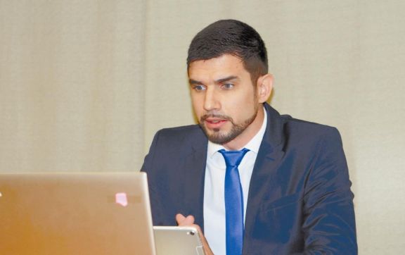 Afirman que el cierre fronterizo evitó la fuga de casi $10 mil millones al mes Afirman que el cierre fronterizo evitó la fuga de casi $10 mil millones al mes