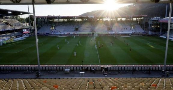 Equipo alemán perdió 37 a 0 por no querer acercarse a su rival por caso de Covid-19 Equipo alemán perdió 37 a 0 por no querer acercarse a su rival por caso de Covid-19
