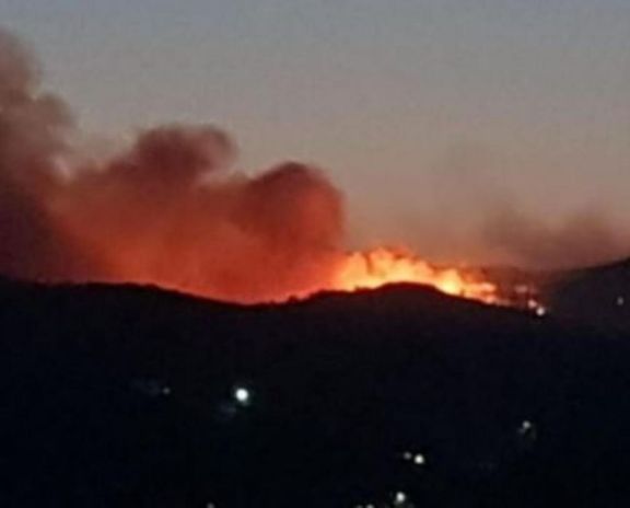 Los incendios en Villa Carlos Paz amenazan con llegar a las casas Los incendios en Villa Carlos Paz amenazan con llegar a las casas
