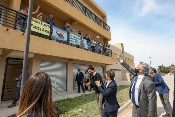 Alberto Fernández: “Tener un techo es un derecho que hace a la condición humana” Alberto Fernández: “Tener un techo es un derecho que hace a la condición humana”