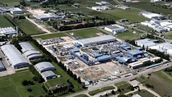 UIA: la actividad industrial bajó 2,2% interanual en julio y creció 8,4% mensual UIA: la actividad industrial bajó 2,2% interanual en julio y creció 8,4% mensual