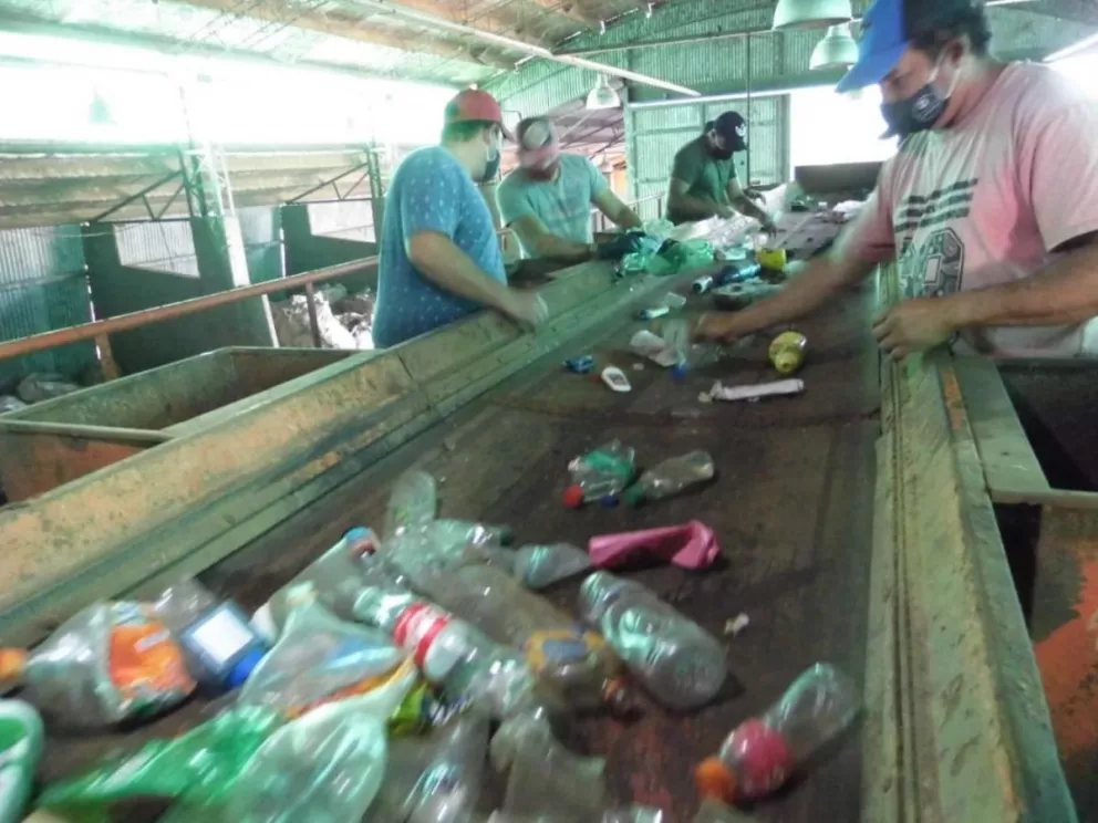 El proyecto Iguazú Sustentable volvió a mecanizar la planta de separación de residuos