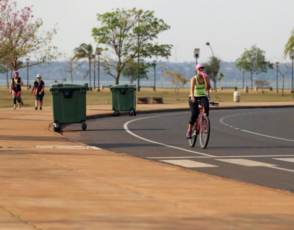 Posadas e Iguazú superaron los 38 grados y se ubicaron entre las ciudades más calurosas del país Posadas e Iguazú superaron los 38 grados y se ubicaron entre las ciudades más calurosas del país