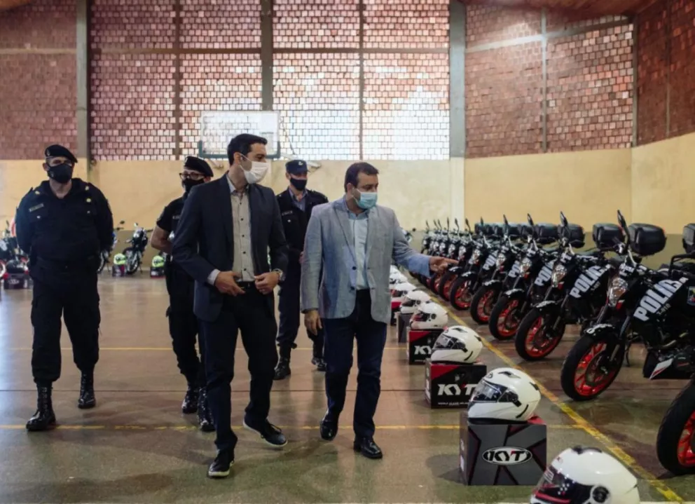 Herrera Ahuad entregó 50 nuevas motos para fortalecer la seguridad ciudadana