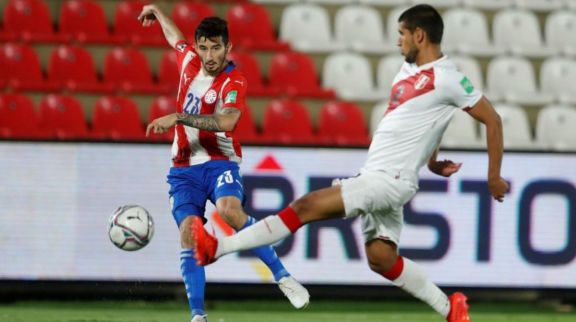 Al Paraguay de Berizzo no le alcanzaron los goles de Ángel Romero y empató con Perú Al Paraguay de Berizzo no le alcanzaron los goles de Ángel Romero y empató con Perú