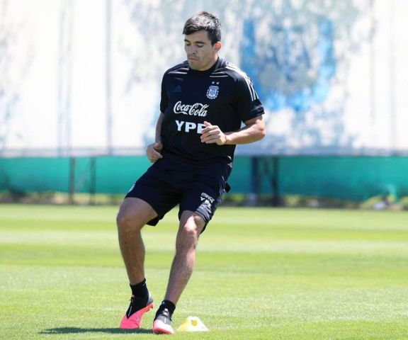 Scaloni espera por Acuña para confirmar el equipo de la Selección ante Bolivia Scaloni espera por Acuña para confirmar el equipo de la Selección ante Bolivia