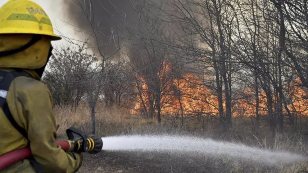 Hay focos activos de incendios en Córdoba, Salta, Tucumán, Jujuy, Catamarca y La Rioja