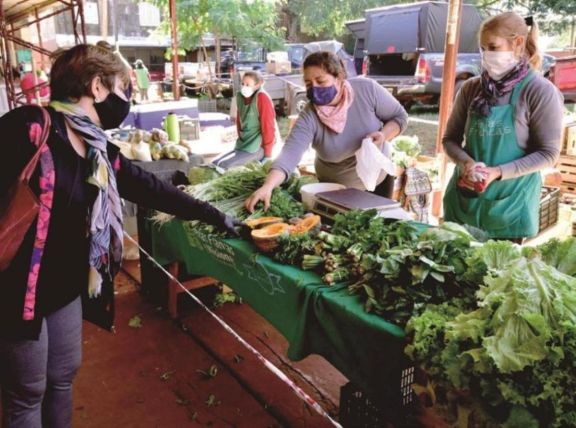 Apoyo de Nación para productores de las ferias francas de Posadas Apoyo de Nación para productores de las ferias francas de Posadas