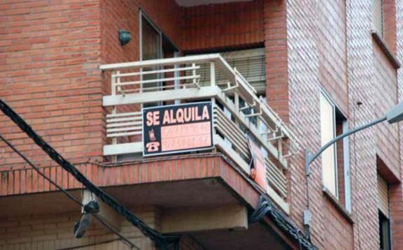 Inquilinos reclaman aumentos ilegales e incumplimiento del decreto presidencial Inquilinos reclaman aumentos ilegales e incumplimiento del decreto presidencial