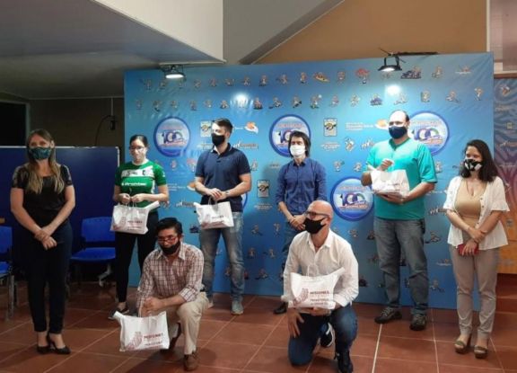 Montecarlo: entidades deportivas recibieron entre 100 y 300 Deporbonos Montecarlo: entidades deportivas recibieron entre 100 y 300 Deporbonos