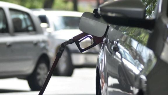 YPF volvió a aumentar los combustibles: la suba es de 3,5% en promedio YPF volvió a aumentar los combustibles: la suba es de 3,5% en promedio