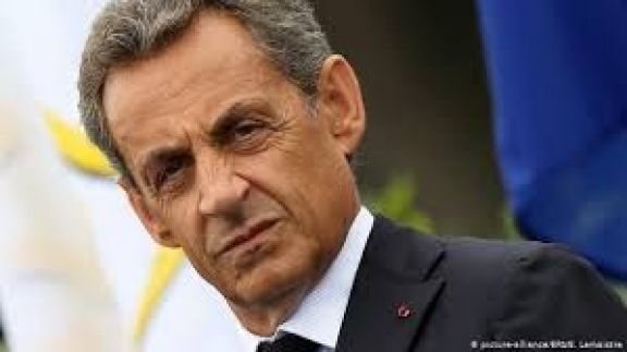 Imputan al expresidente francés Nicolas Sarkozy por "asociación ilícita" para financiar campaña Imputan al expresidente francés Nicolas Sarkozy por "asociación ilícita" para financiar campaña