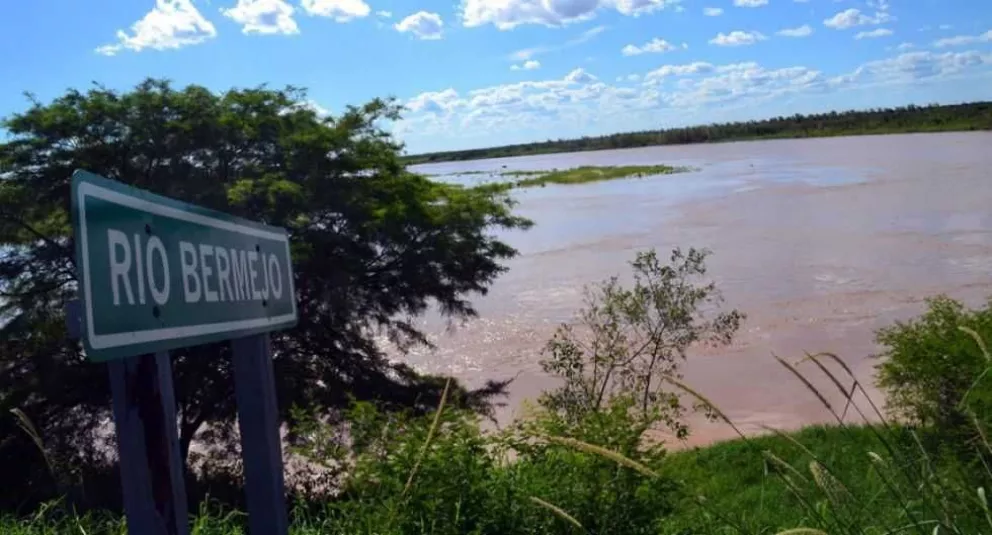 Un joven quiso entrar nadando a Formosa para ver a su hija y murió ahogado en el río Bermejo
