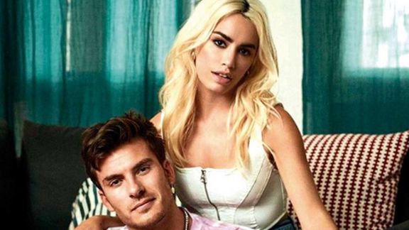 Dvicio habló del beso entre Lali y su novia Dvicio habló del beso entre Lali y su novia
