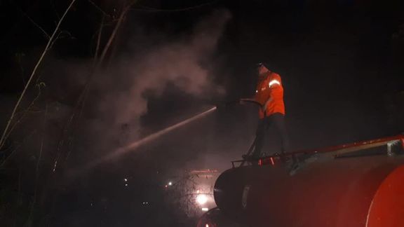 Bomberos de Eldorado sofocaron incendio en el basurero municipal Bomberos de Eldorado sofocaron incendio en el basurero municipal