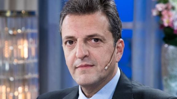 Massa aseguró que "la Argentina va a salir de la crisis" y que no habrá "ajuste" Massa aseguró que "la Argentina va a salir de la crisis" y que no habrá "ajuste"