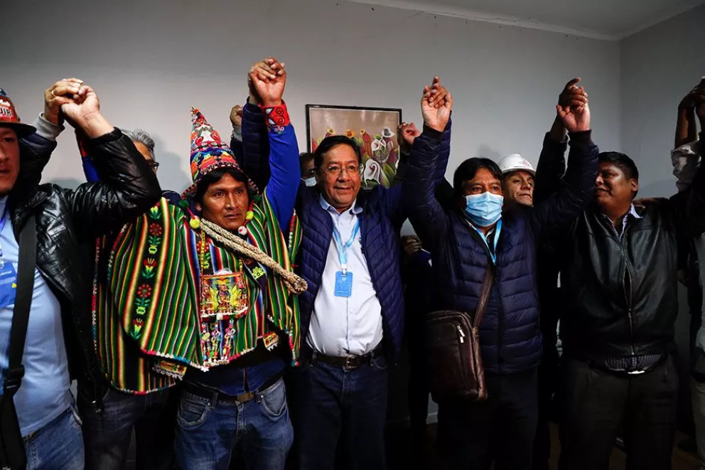 Bolivia: Arce tomará las riendas de un país polarizado y en crisis
