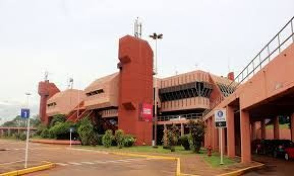 Hubo acuerdo y desde mañana habrá vuelos a Misiones Hubo acuerdo y desde mañana habrá vuelos a Misiones
