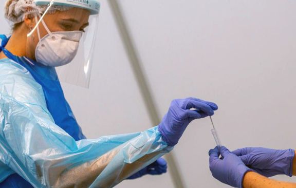Récord de contagios diarios en el mundo: 465.000 casos en las últimas 24 horas Récord de contagios diarios en el mundo: 465.000 casos en las últimas 24 horas