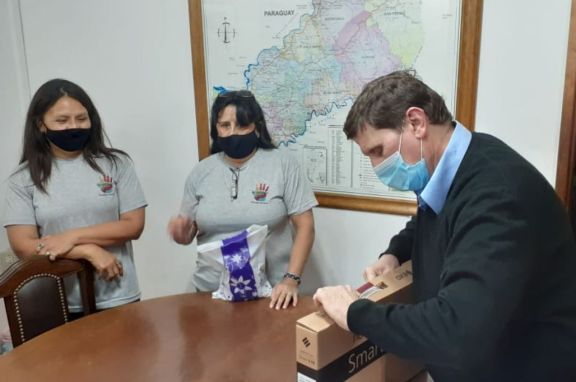 Se realizó entrega de insumos a Asociación de Artesanos Manos Sabias Se realizó entrega de insumos a Asociación de Artesanos Manos Sabias