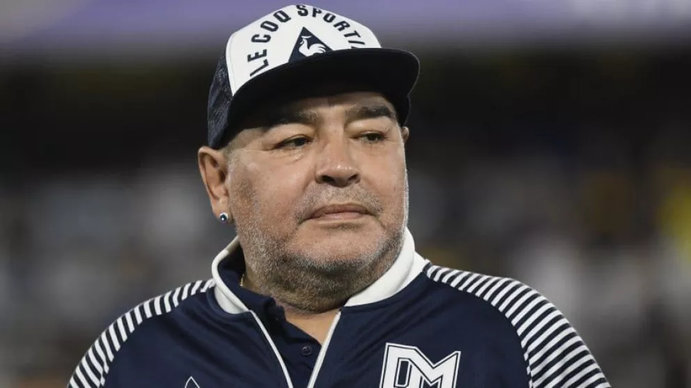 Diego Maradona tendrá que ser operado por un coagulo en el cerebro