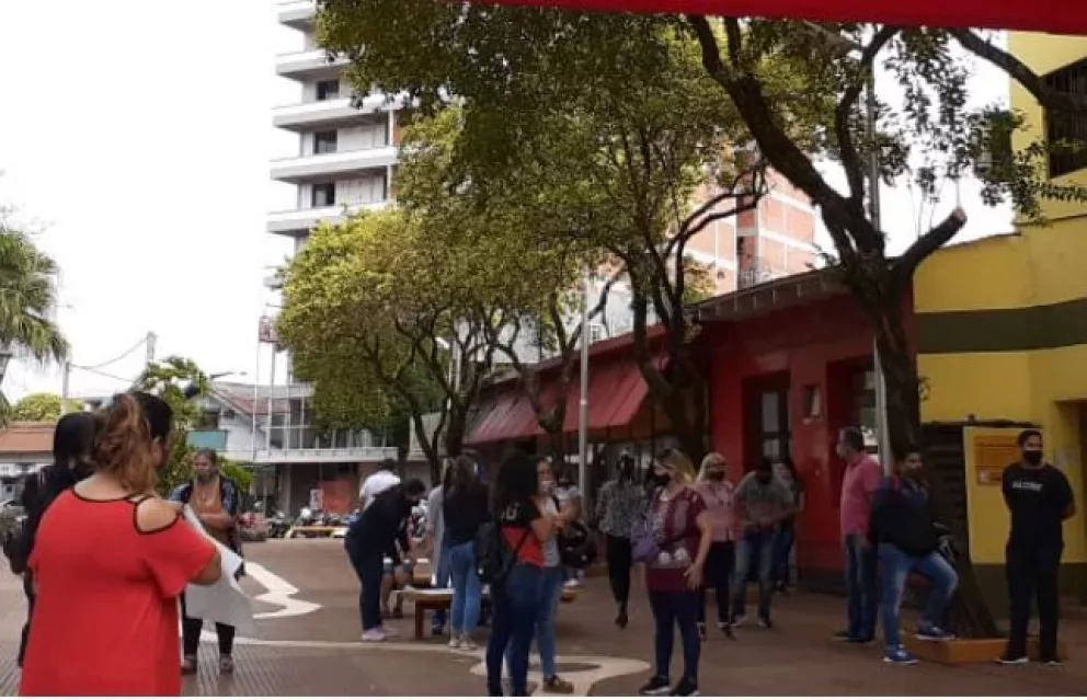 Eldorado: representantes del Paseo de Compras protestan frente a la Municipalidad
