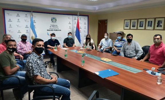 Músicos se reunieron con autoridades para buscar la reactivación del sector Músicos se reunieron con autoridades para buscar la reactivación del sector