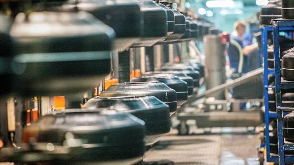 Según la UIA, la industria reflejó en octubre "indicios de recuperación" productiva Según la UIA, la industria reflejó en octubre "indicios de recuperación" productiva